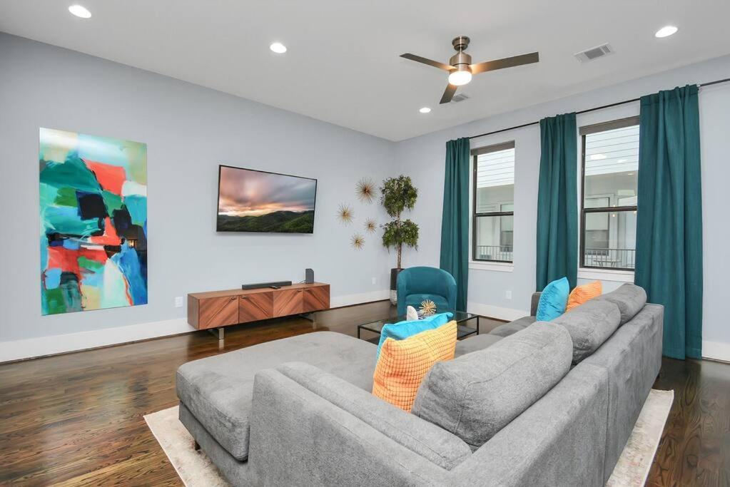 Skyline Views - Sleeps 10 Home Near Downtown ฮูสตัน ภายนอก รูปภาพ